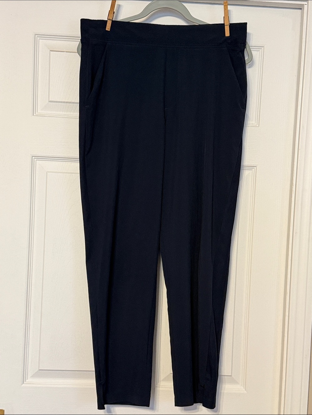Athleta Navy Cropped Pull-On Ankle Pants